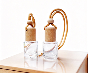 8ml Ronde Hangende Houten Glazen Parfumfles met Beukenhouten Deksel Hangende Auto Parfum <span class=keywords><strong>Diffuser</strong></span> Accessoires - Product Image 5