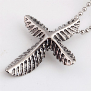 Colgante de Acero Inoxidable con Diseño de Hoja Cruzada de 37MM, Collar de Moda para Uso Diario - Product Image 4