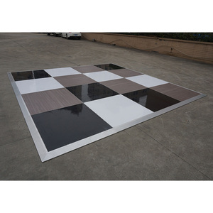Plancher de danse interactif portable en contreplaqué pour intérieur et extérieur, idéal pour les mariages - Product Image 1