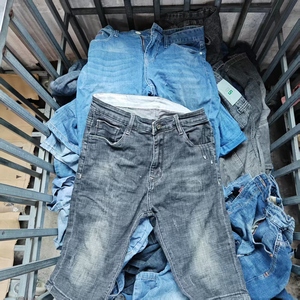 Fardos de Roupas Usadas, Incluindo Shorts Jeans de Brechós, Shorts Jeans Masculinos, Roupas de Segunda Mão no Atacado, Estoque Suficiente - Product Image 1
