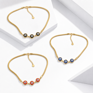 สร้อยคออะคริลิคสามชิ้น สแตนเลสชุบทอง 14K สีดำ น้ำเงิน และแดง - Product Image 1