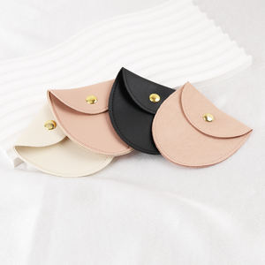 עגול לוגו מותאם אישית מושחט מתכת עגילים גדולים שרשרת שרשרת נסיעות כיס עור pu שקית מיקרופייבר - Product Image 2