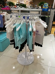 Negozio di <span class=keywords><strong>abbigliamento</strong></span> appendiabiti rotondo dorato, vestiti per bambini in metallo girevole da pavimento, espositore per biancheria intima. - Product Image 6