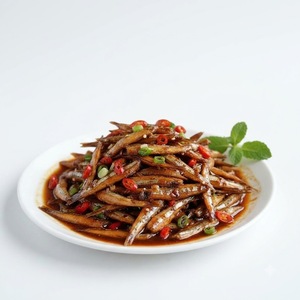 Petits poissons assaisonnés avec une sauce savoureuse traditionnelle, spécialité vietnamienne prête à servir, anchois braisés 250g, produits de la mer en conserve - Product Image 1