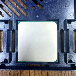 Procesador Ryzen 3 PRO 5350GE R3 PRO 5350GE de 4 núcleos y 8 hilos a 3.6GHz, hasta 4.2GHz, 35W, AM4, con gráficos Radeon, procesador en bandeja. - Product Image 1