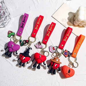 Llavero de Conejo Malo Popular Transfronterizo, Colgante de Goma Suave, Lindo y Exquisito Accesorio para Llavero - Product Image 1