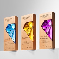 Trophée en bois massif haut de gamme avec incrustation de cristal, sur mesure, modèle créatif d'un concessionnaire de diamants d'origine chinoise, récompense exceptionnelle pour la réunion annuelle