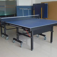 Table de ping-pong d'intérieur en acier, directement de l'usine, pliable avec roulettes mobiles, taille standard, prix compétitifs