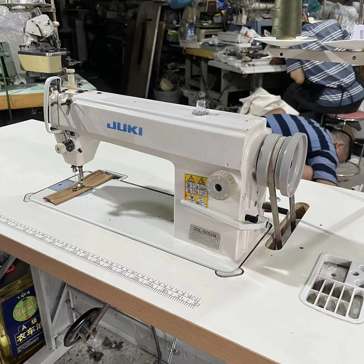 JUKI-5550 Good condition used single needle lockstitch industrial sewing machine