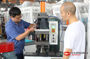 Ligne <span class=keywords><strong>de</strong></span> production <span class=keywords><strong>de</strong></span> valises, machine à poinçonner les sacs à bagages, machines chinoises - Product Image 2