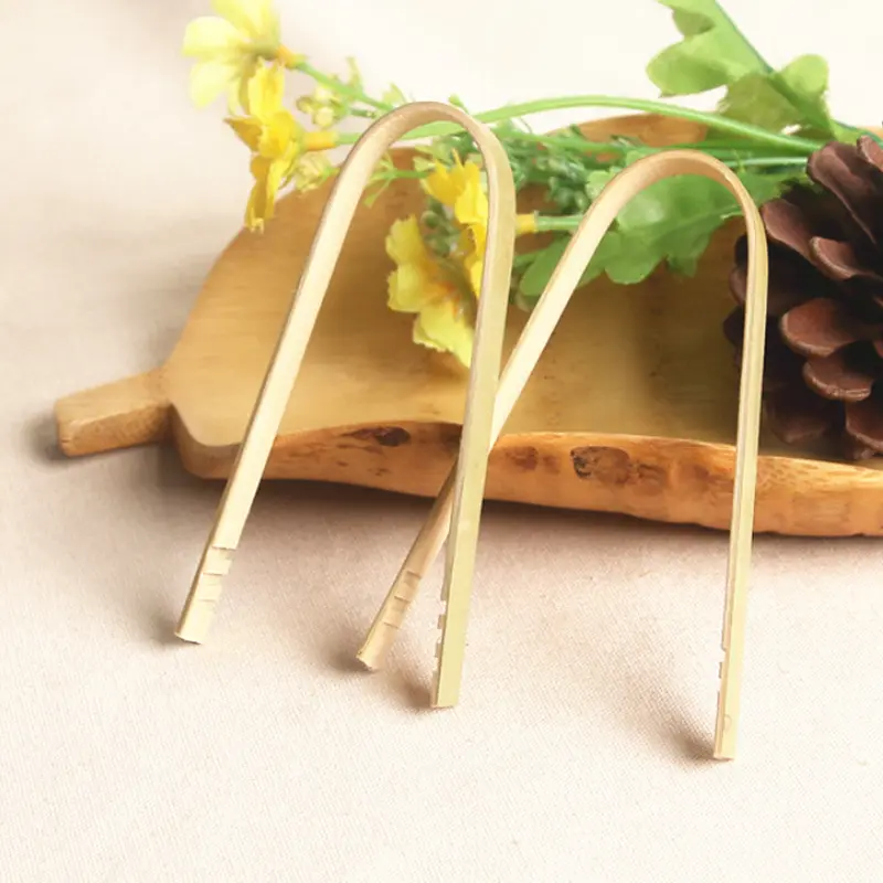 Mini Bamboo Disposable Tongs 4 Inch Bamboo Toast Tongs Disposable Natural Green Cooking Utensils for Home Use Tea Supplies