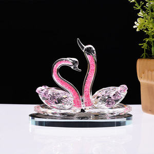 Ornement en cristal Cygne Rose pour la décoration de voiture et de la maison, cadeau de Saint-Valentin, cadeau de mariage, style Hollywood Glam - Product Image 3