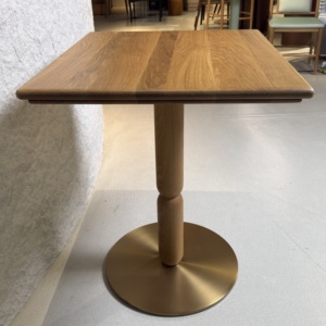 <span class=keywords><strong>Table</strong></span> de restaurant en bois massif chêne clair, <span class=keywords><strong>table</strong></span> carrée en bois pour café et <span class=keywords><strong>bistro</strong></span> avec base ronde en métal, mobilier commercial - Product Image 5