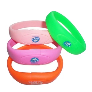 Venta al por mayor de encargo de silicona u <span class=keywords><strong>disco</strong></span> usb flash drive promoción pulsera unidad flash usb <span class=keywords><strong>disco</strong></span> caso - Product Image 1