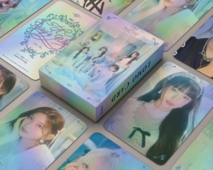 KPOP Idol 55 unids/caja IVE 2024 Saludos DE LA TEMPORADA Laser Photocard Holographic Lomo Card Photo Card - Product Image 1