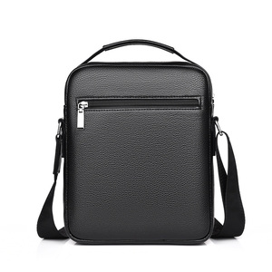 Borsa a Tracolla in Pelle PU per <span class=keywords><strong>Uomo</strong></span> Design Classico Logo di Qualità per Affari e Viaggi - Product Image 2