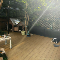 Planche de terrasse WPC bicolore, fabrication en usine, personnalisable, extérieure, imperméable, ignifuge, en bois composite pour la maison