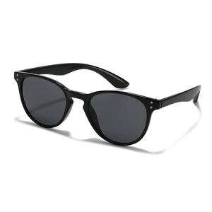 Gafas de sol unisex con montura ovalada, lentes de PC negras, protección UV400 para el sol, pesca, excursiones, uso a la moda - Product Image 1
