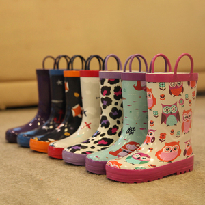 Amazon.com: Nickelodeon Botas de lluvia de goma para niños pequeños con  estampado de personajes de la Patrulla Canina (niños pequeños) : Ropa,  Zapatos y Joyería