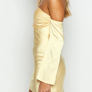 Vestido Mini de Satén Amarillo al por Mayor, Elegante y Sexy, Ropa de Mujer de Lujo OEM 2025 - Product Image 4