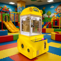Mini machine à pinces mignonne en forme de chariot, jaune, style dessin animé, jeu d'arcade attrape-poupées, machine à monnayeur pour la location d'événements pour enfants