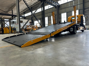 Camion de dépannage à plateau plat HOWO 4x2, véhicule de récupération robuste avec treuil pour service routier d'urgence et assistance en cas de panne - Product Image 3