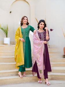 Vendita Diretta all'Ingrosso di Eleganti Abiti <span class=keywords><strong>Isha</strong></span> Artriddhs Vol 1 Reversibili in Seta Gaji Prodotti a Surat, Stile Formale Indiano Pakistano per Matrimoni e Vita Quotidiana - Product Image 6