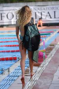 Mochila de Hidratación Ultraligera para Correr Maratones y Senderismo, con Muestra Gratis - Product Image 4