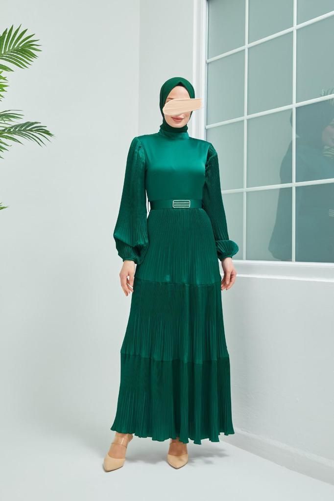 สีเขียว