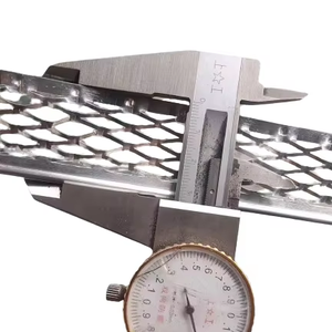 Cuenta de ángulo de estuco de proveedor de fábrica 0,45 32x32mm cuenta de esquina de aluminio de yeso para enlucido de esquina de pared de construcción - Product Image 1