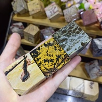 Vente en gros de pierres de cristal naturelles de haute qualité pour la guérison, cube de jaspe pour la décoration de la maison