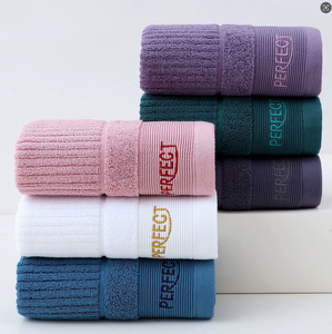 <span class=keywords><strong>Set</strong></span> di <span class=keywords><strong>Asciugamani</strong></span> <span class=keywords><strong>da</strong></span> Bagno di Lusso Morbidi e Super Assorbenti 100% Cotone Asciugamano <span class=keywords><strong>da</strong></span> Bagno Bianco <span class=keywords><strong>Set</strong></span> <span class=keywords><strong>Asciugamani</strong></span> Hotel Ricamo OEKO-TEX - Product Image 1