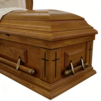 Venta al por mayor de ataúdes de madera maciza de roble con interior de terciopelo almendrado, estilo americano, para suministros de funerarias.