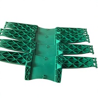 Plaque pliante en plastique moulée par injection 15921C avec charnière à rabat personnalisée Krone Edscha pour système de toit coulissant de remorque à rideau latéral