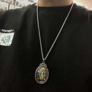 Collar Unisex Retro con Colgante Thangka de Tara Verde Pintado en Acero de Titanio y Incrustaciones de Resina, Regalo con Engaste de Bisel - Product Image 4