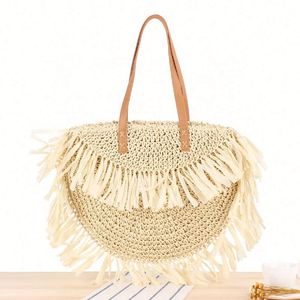 Sac à main en paille décoré de pompons pour femme, idéal pour l'été et les jeunes femmes - Product Image 2