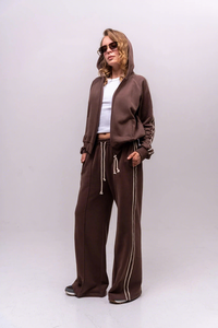 Ensemble de survêtement unisexe marron uni à manches longues avec capuche, taille élastique, poches latérales, coupe régulière, décontracté, léger pour l'hiver - Product Image 3