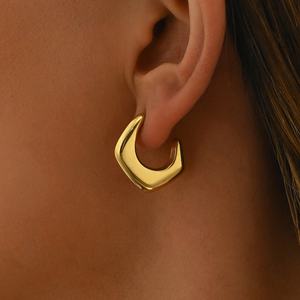 Nouvelle tendance de la mode Boucles d'oreilles vintage en acier inoxydable pour un usage quotidien Bijoux pour femmes Boucles d'oreilles géométriques irrégulières en forme de C - Product Image 5