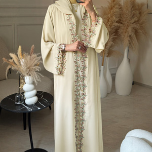 Zifeng OEM 2025 유행 이슬람 중동 아라비아 우아한 레이스 밝은 실크 자수 롱 스커트 가운 Abaya - Product Image 3