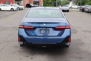 รถยนต์ปี 2024 รุ่น I5 M60 AWD ซีดาน 4 ลิตร เบาะหนัง เกียร์ธรรมดา/อัตโนมัติ ระบบควบคุมความเร็วอัตโนมัติ กล้องมองหลัง ไฟหน้า LED หลังคาซันรูฟแบบสัมผัส ถุงลมนิรภัย 8 ชิ้น - Product Image 5