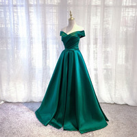 Robe de soirée longue vert grande taille en satin, épaules dénudées, pour bal et fête