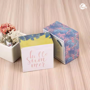 Yalong Bán Buôn Tái Chế 76*76Mm Tùy Chỉnh <span class=keywords><strong>Cube</strong></span> Chú Ý Chú Ý Với <span class=keywords><strong>Pallet</strong></span> Bằng Gỗ Khuyến Mại Bù Đắp Vật Liệu Giấy Memo Pad - Product Image 2