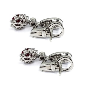 Boucles d'oreilles clips ovales classiques en or blanc 18 carats avec diamants et rubis pour femme - Idéales pour mariages et soirées - Product Image 3