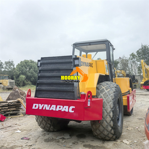Rodillo compactador de un solo tambor Dynapac CA301D 30D CC422 522 1000 usado con motor de 75KW y bomba incluida, modelo 2018, en buen estado, en stock. - Product Image 6