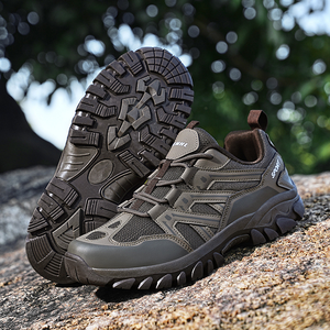 Botas de entrenamiento para hombre de alta calidad, botas de senderismo para deportes al aire libre, botas de nieve de cuero antideslizantes de caña alta, zapatos de seguridad para caminar. - Product Image 6