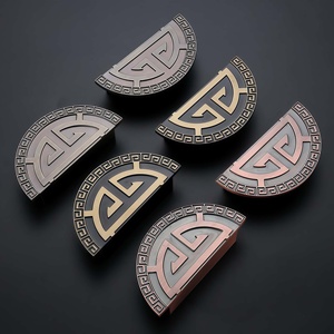 Chinese stijl halvemaanvormige zinklegering paar kastgrepen & vintage patroon deurgrepen voor keuken, kledingkast & voordeur - duurzaam - Product Image 2