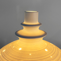 Lampe de table LED style nordique ajourée blanche, en céramique, pour décoration florale et d'intérieur, prix abordable
