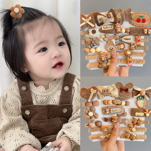 Conjunto de pinzas para el pelo de dibujos animados de flores de moda de alta calidad de felpa de invierno 2023, accesorios para bebés, gran oferta, horquillas <span class=keywords><strong>peludas</strong></span>, lazo para niña - Product Image 2