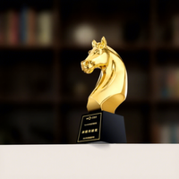 Trophée en métal cristallin pour récompenses équestres, prix annuel pour les employés exceptionnels, gravé sur mesure en forme de cheval