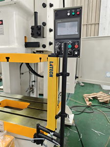 Pressa Pneumatica CNC Colgar <span class=keywords><strong>YPA</strong></span> 80T con Alimentatore Automatico Multifunzionale per Punzonatura e Taglio Metalli, Motore da 7,5kW - Product Image 5